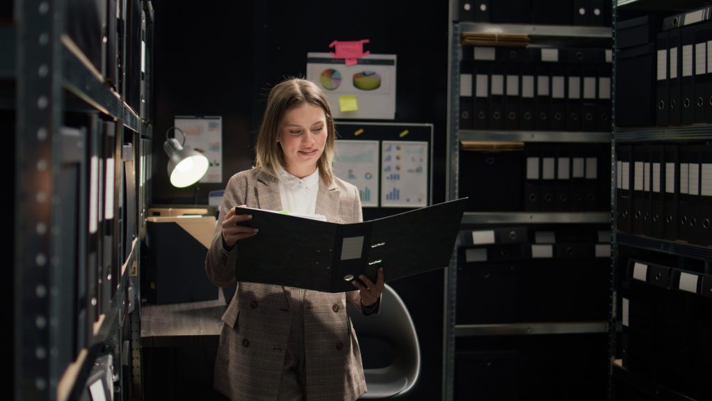 Databases vs data warehousing