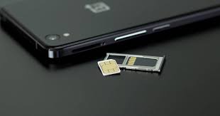 Staying Connected: The Ultimate Guide to Dual SIM and eSIMs for Families