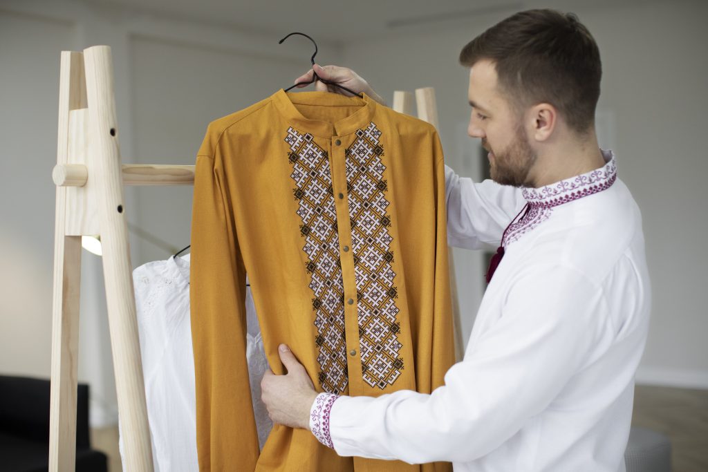 Traditional men’s attire